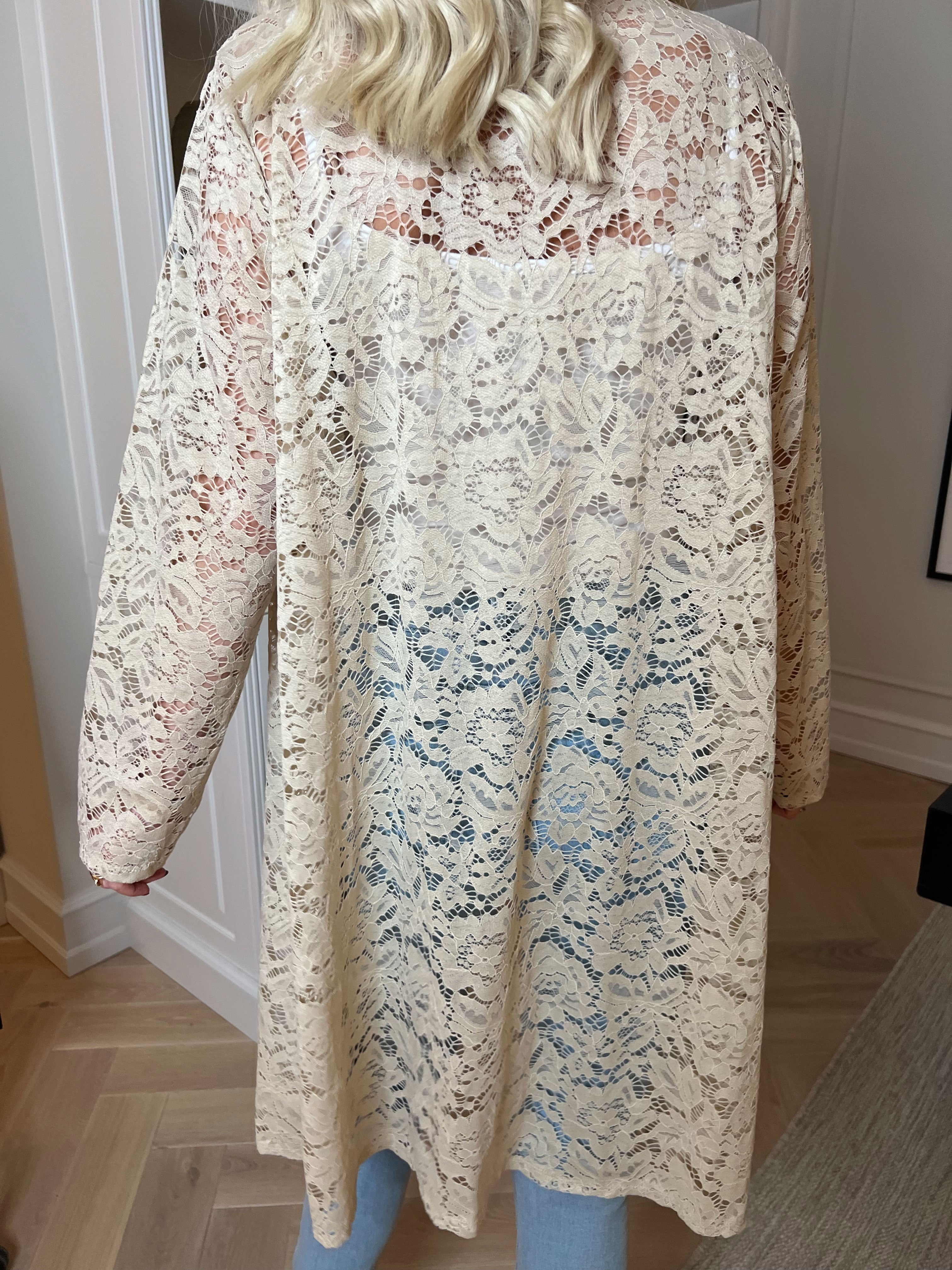 Emery - Blondecardigan med stræk i